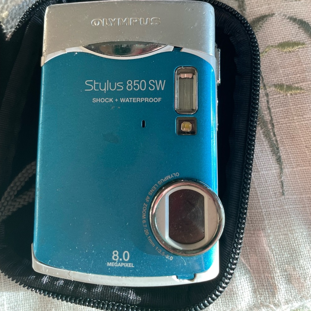 Digital camera
